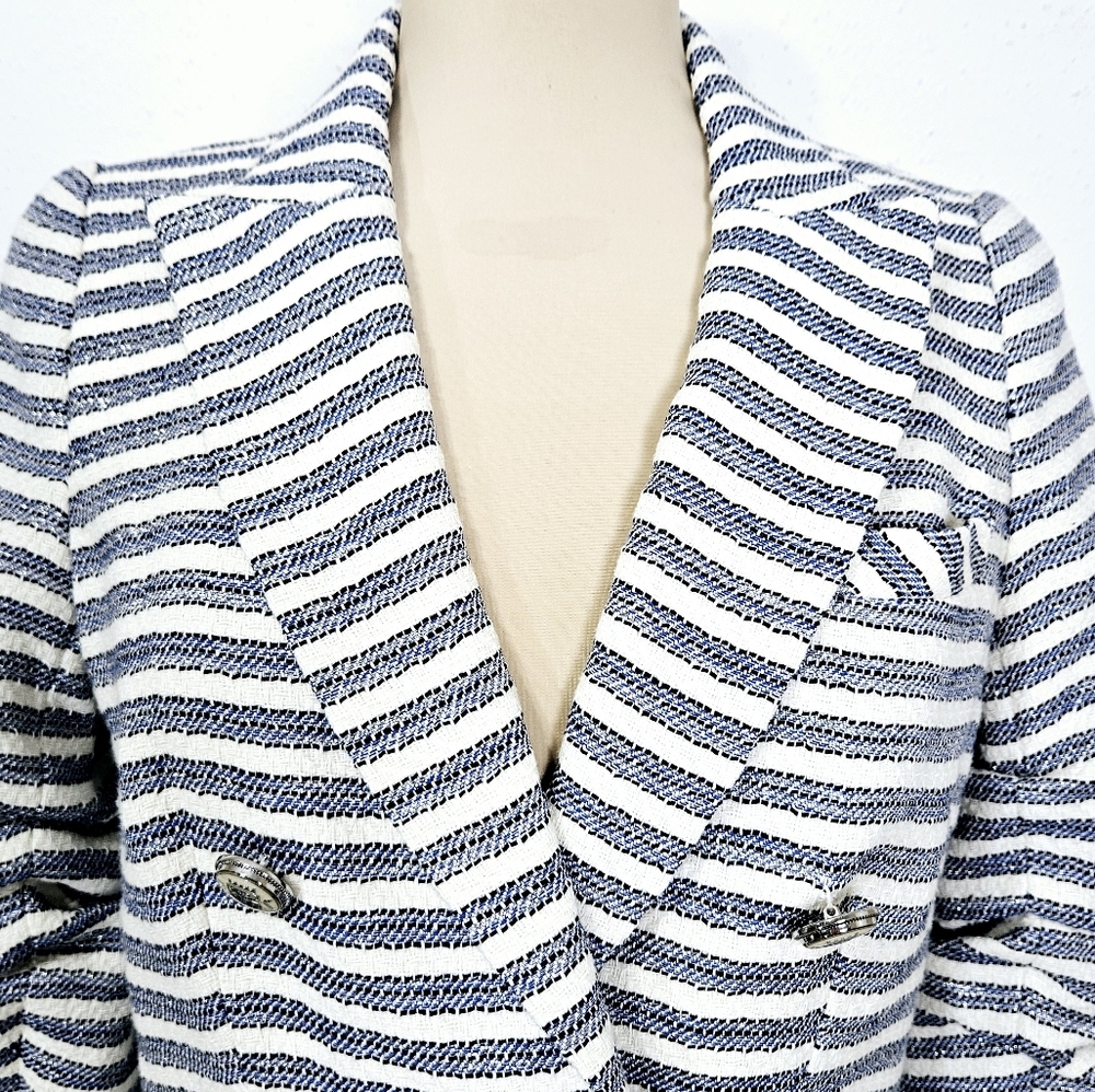 Veronica Beard Ryland Striped Cotton-Blend Tweed Blazer in Blue and White Size 8 - Picture 5 of 15